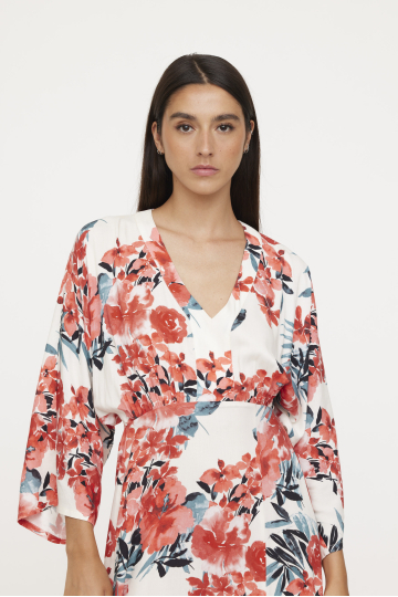 Kleitas W LABIA ML S498 IAF - IVORY AOP FLOWER Kleitas W LABIA ML S498 IAF - IVORY AOP FLOWER